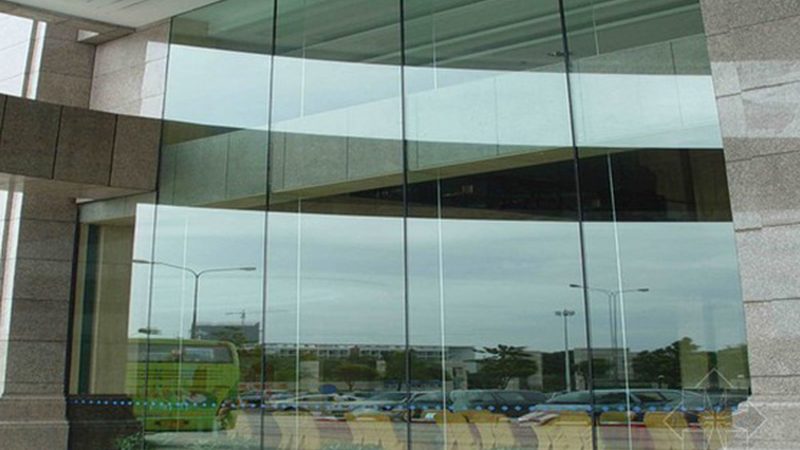封阳台系统门窗选购：避开误区，享受品质生活