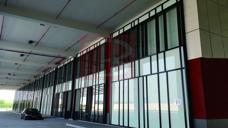 上海封阳台材料耐用性解析：如何选择合适的产品**